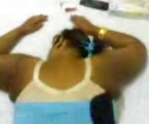 Güzel porno bedava yaşlı sarışın anne,